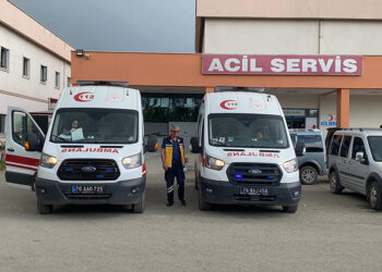 İki yengesini silahla vurarak öldürdü