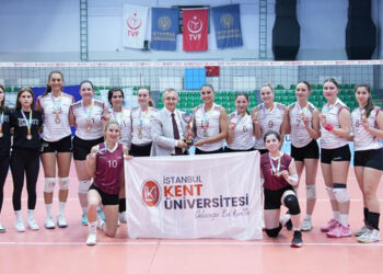 İstanbul Kent Üniversitesi Voleybol Kadın Takımı şampiyonluk elde etti