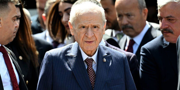 İstanbul'un fethiyle doğu ile batı arasındaki denge bozulmuştur