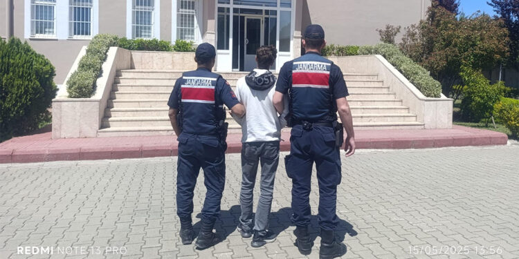 Kendisini MİT personeli olarak tanıtıp 10 milyon lira dolandıran şüpheli tutuklandı