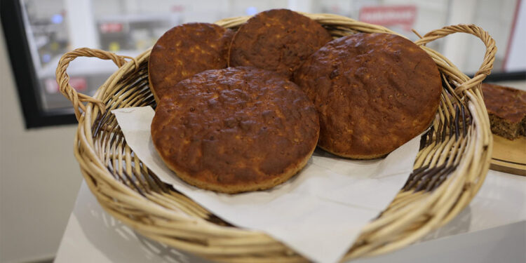 Küllüoba kazılarında bulunan 5 bin yıllık ekmek satışa sunuldu