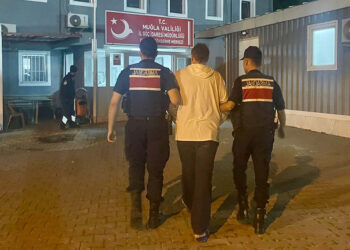 Kırmızı bültenle aranan İngiliz, Fethiye'de yakalandı
