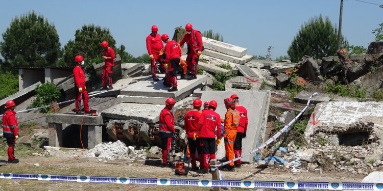 Kocaeli'de deprem tatbikatı; 2 bin 500 personel katıldı