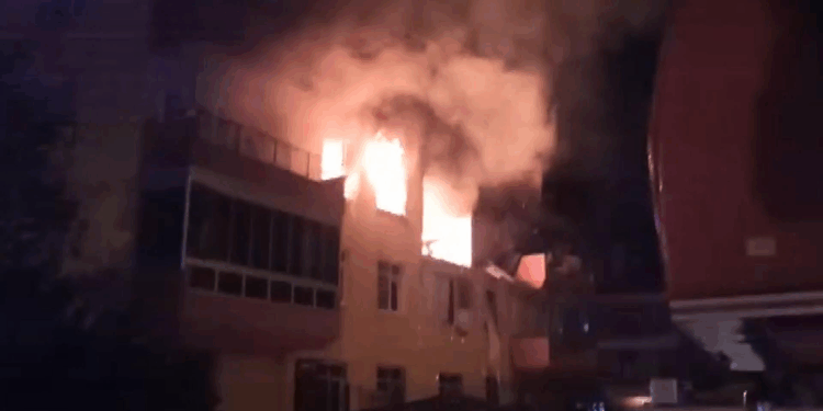 Konya'da bir binanın 3'üncü katında patlama: 4 yaralı 