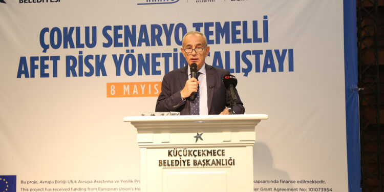 Küçükçekmece'de afet risk yönetimine ilişkin çalıştay yapıldı