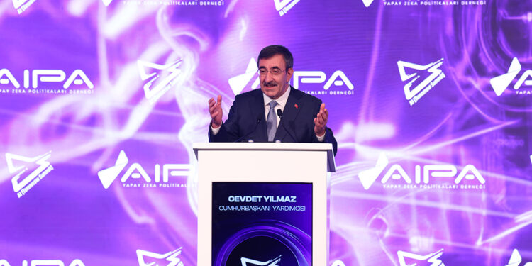 Küresel yapay zeka yarışında öncü bir ülke olmayı hedefliyoruz