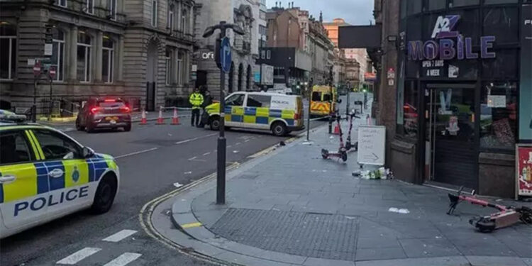 Liverpool'da araçla kalabalığın arasına giren İngiliz gözaltına alındı