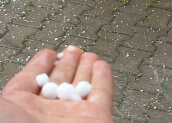 Malatya'da dolu ve sağanak etkili oldu