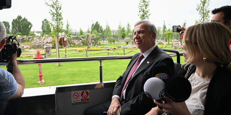 Mansur Yavaş, Atatürk Çocukları ve Doğal Yaşam Parkı'nı tanıttı