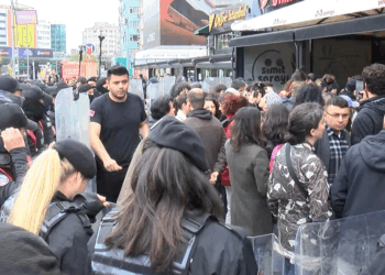 Mecidiyeköy Meydanı'nda 1 mayıs direnişi