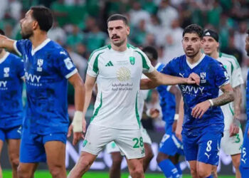 Merih Demiral tarihe geçti! Al Ahli şampiyon oldu