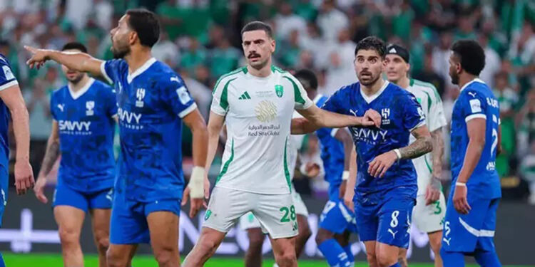 Merih Demiral tarihe geçti! Al Ahli şampiyon oldu