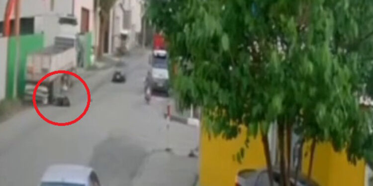 Motosikletiyle TIR'a çarpan Bedirhan hayatını kaybetti