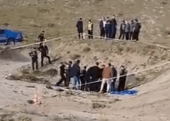 Nevşehir'de battaniyeye toprağa gömülmüş erkek cesedi bulundu