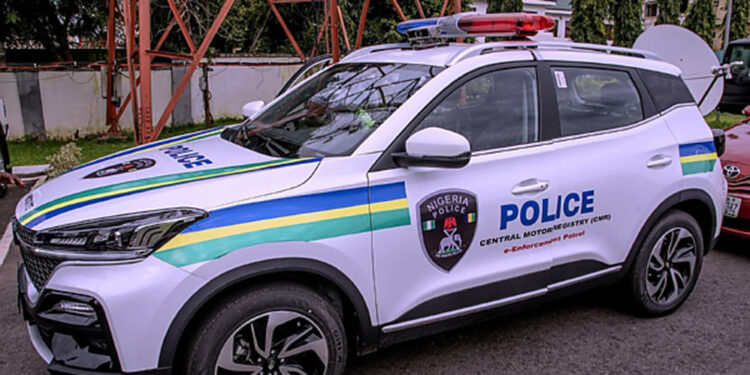 Nijerya'da yolcu otobüsü kamyona çarptı: 19 ölü