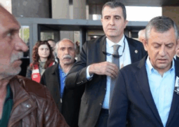 Özgür Özel'e saldıran şüphelinin emniyetteki işlemleri sürüyor