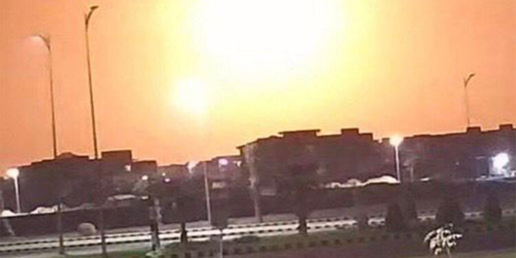 Hindistan'ın füze saldırılarına Pakistan karşılık verdi