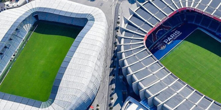 Paris FC 46 yıl sonra Ligue 1'e yükseldi