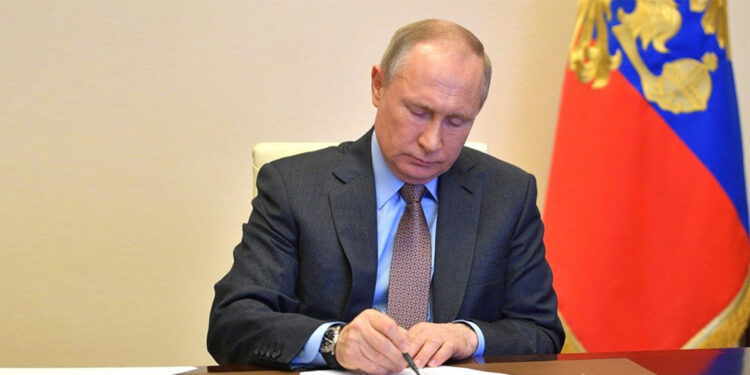 Ukrayna ile müzakerelerde Rusya'yı temsil edecek isimler onaylandı