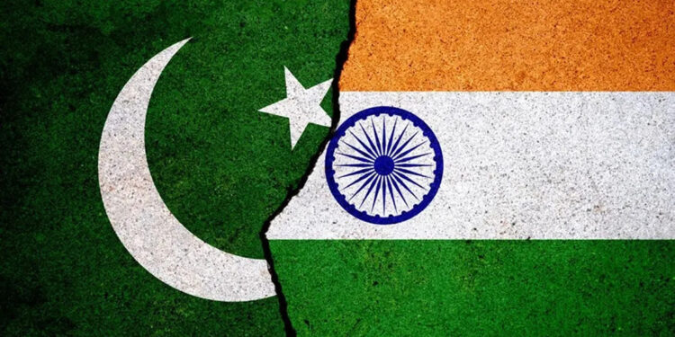 Pakistan ve Hindistan anlaştı: Askerler geri çekilecek