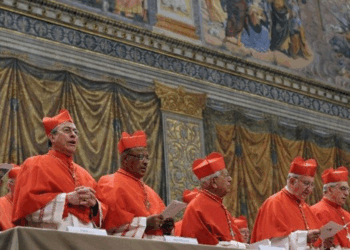 Papalık seçimi süreci yarın başlıyor