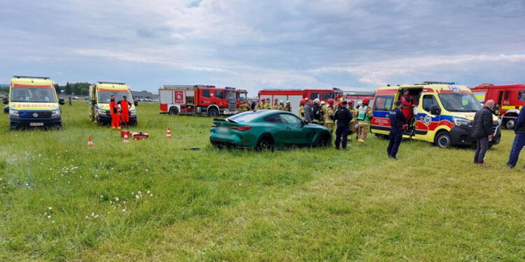Polonya'da yarış sırasında sürücü seyircilerin arasına girdi: 18 yaralı