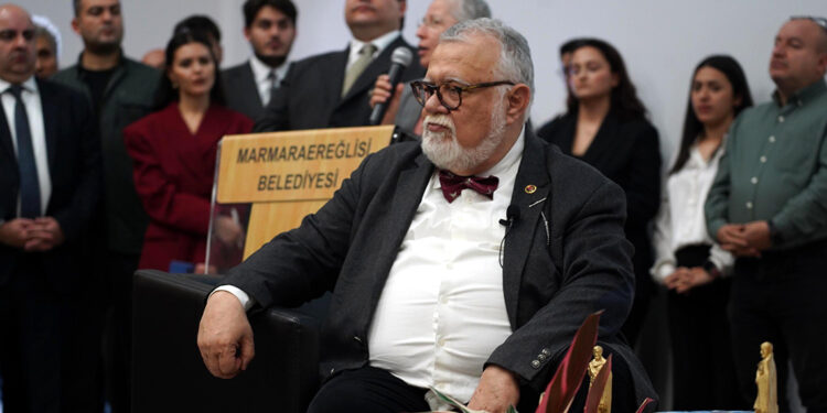 Prof. Dr. Celal Şengör hakkında 6 aydan 2 yıla kadar hapis talebi