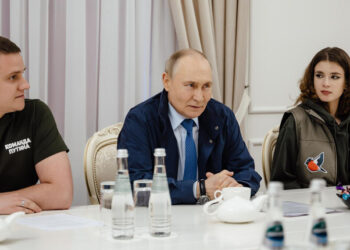Putin, Kursk bölgesini ziyaret etti
