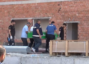 Şanlıurfa'da 7'nci kattan düşen inşaat işçisi öldü