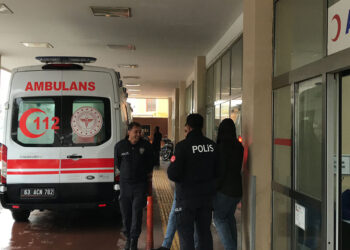 Şanlıurfa'da yorgun mermilerin isabet ettiği 9 yaşındaki çocuk ağır yaralandı