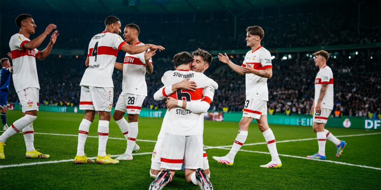 Stuttgart Almanya Kupası'nı müzesine taşıdı