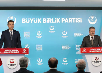 Saadet Partisi lideri Arıkan, Mustafa Destici'yi ziyaret etti