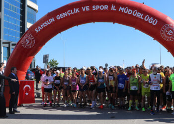 Samsun’da 19 Mayıs Uluslararası Yarı Maratonu başladı