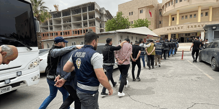 Şanlıurfa merkezli 'change' operasyonunda 5 tutuklama