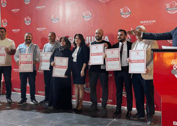Şanlıurfa'da ev sahibi olan 500'ü aşkın aileye yönelik teslim töreni