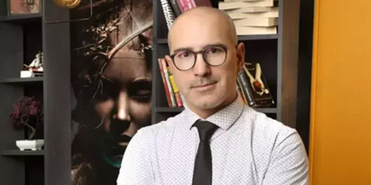 Saplantılı kişiler, ayrılığa mantık ötesi direnir