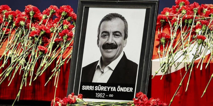 Sırrı Süreyya Önder'e suikast düzenlendiği tespit edildi