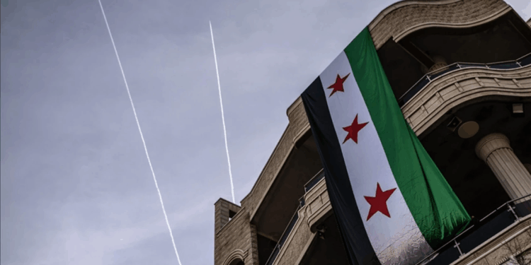 Suriye, İsrail’in Cumhurbaşkanlığı Sarayı yakınına düzenlediği saldırıyı kınadı