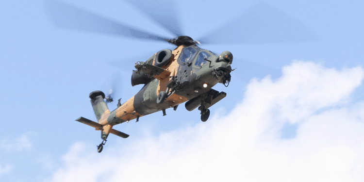 TEKNOFEST KKTC nefes kesen uçuş gösterisiyle başladı