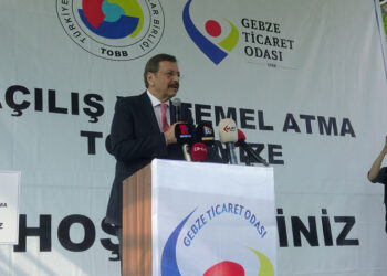 Bizim bizden başka dostumuz yok