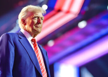 Trump, Suriye'ye yönelik yaptırımları kaldıracaklarını açıkladı