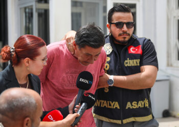 Tartıştığı oğlunu bıçaklayarak öldürdü
