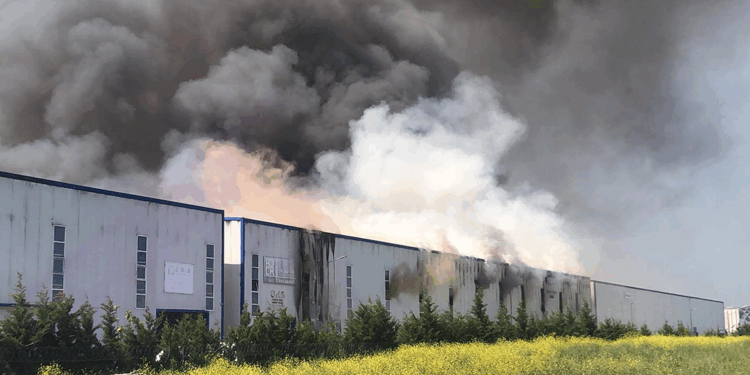 Tekirdağ'da fabrika yangını