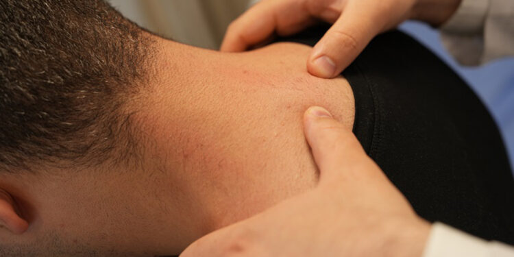 Teknoloji çağının yaygın rahatsızlığı; ‘Tekno boyun’