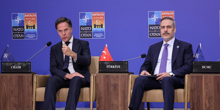 Teksas'tan Ankara'ya uzanan bir güvenlik ağı oluşturmamız gerekiyor