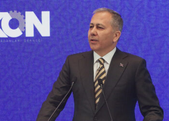 Terör duvarını yıkarak 'Terörsüz Türkiye' hedefine ulaşacağız