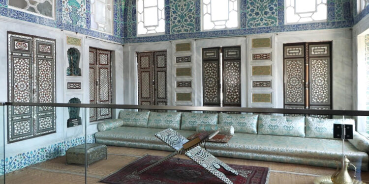 Topkapı Sarayı'nda 'harem odaları' ziyarete açıldı
