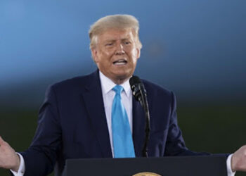 Trump, Avrupa Birliği'ne yüzde 50 tarife uygulanmasını önerdi