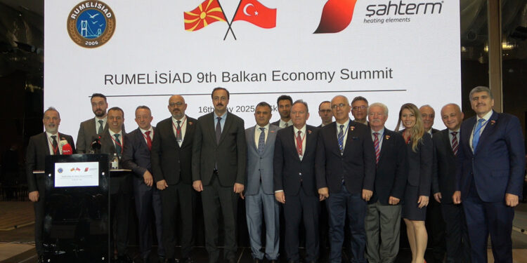 Türk iş insanlarından Üsküp’te ekonomi zirvesi