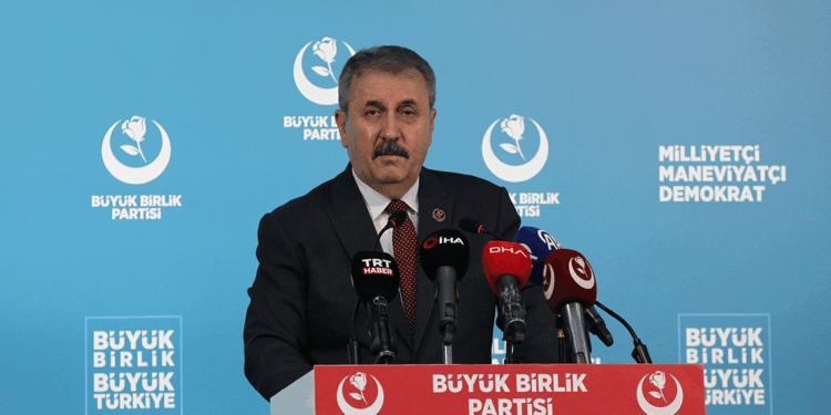 Türkiye her şartta Pakistan'ın yanında yer almalıdır